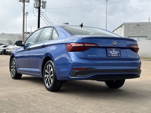 Used 2024 Volkswagen Jetta S image 7