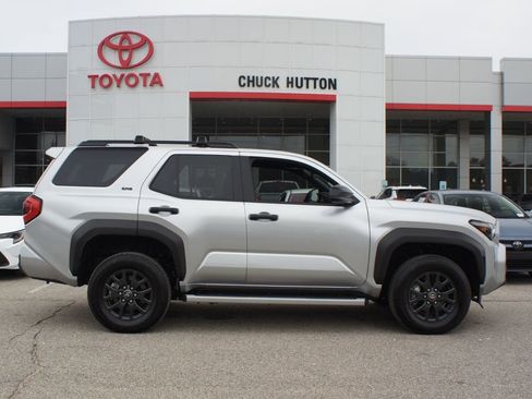 Used 2025 Toyota 4Runner SR5 image 1