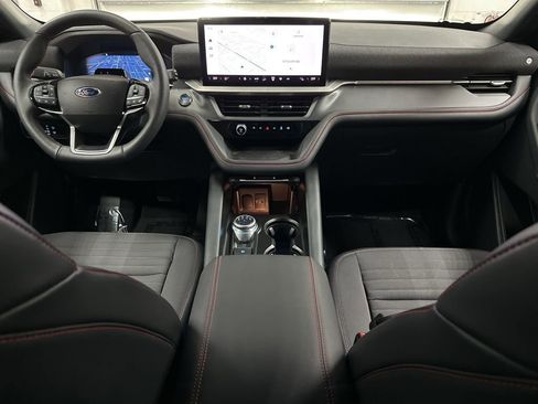 Used 2025 Ford Explorer ST-Line AWD/4WD image 23