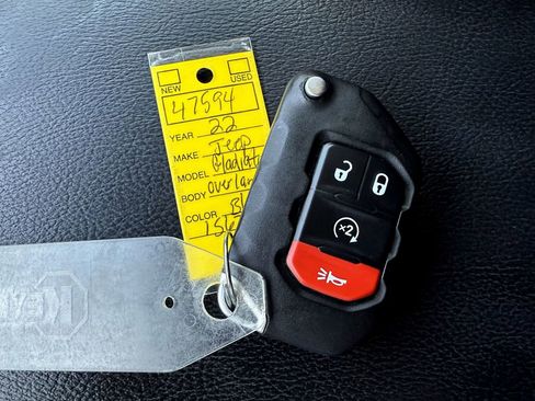 Used 2022 Jeep Gladiator Overland w/ Popular Equipment Package image 24