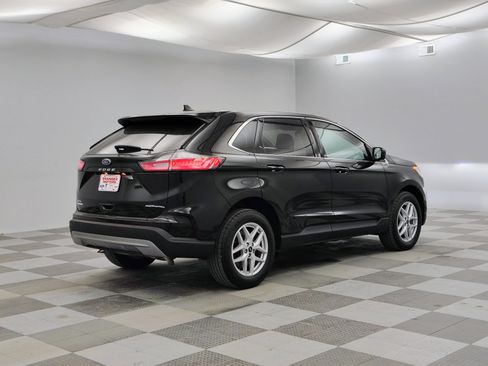 Used 2024 Ford Edge SEL w/ Convenience Package AWD/4WD image 9