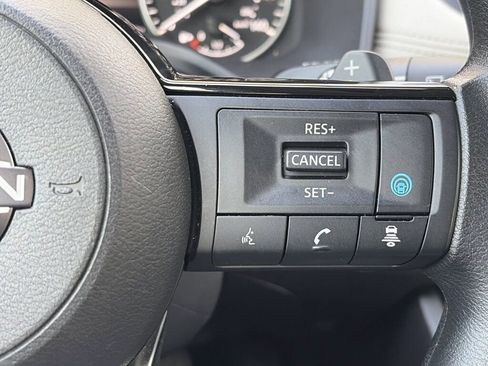 Certified 2023 Nissan Rogue SV image 23