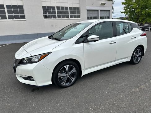 Used 2020 Nissan Leaf SL Plus FWD image 2