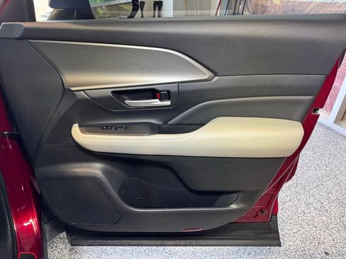 Used 2024 Toyota Grand Highlander XLE image 51