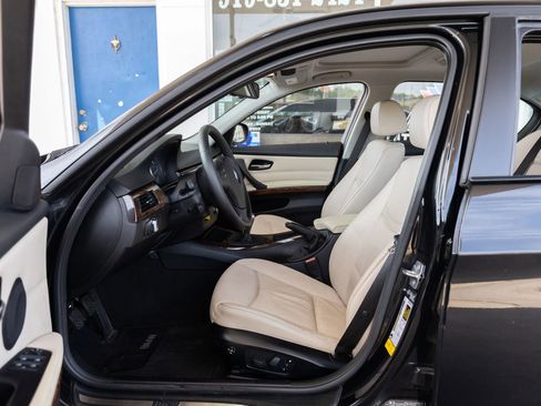 Used 2011 BMW 328i Sedan image 16