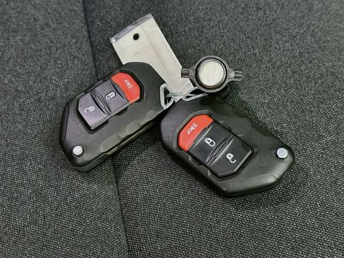 Used 2024 Jeep Wrangler Unlimited Sport AWD/4WD image 21
