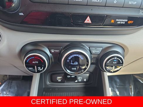 Certified 2026 Hyundai Venue SEL FWD image 21