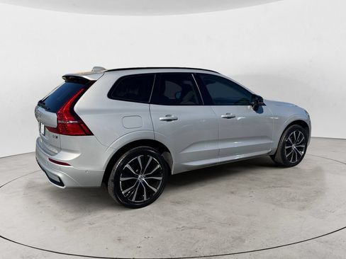 Certified 2024 Volvo XC60 B5 Plus w/ Protection Package Premier AWD/4WD image 7