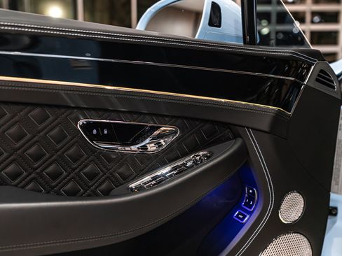 Used 2024 Bentley Continental GT S image 31