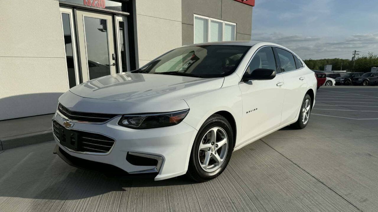 Used 2017 Chevrolet Malibu LS FWD image 20