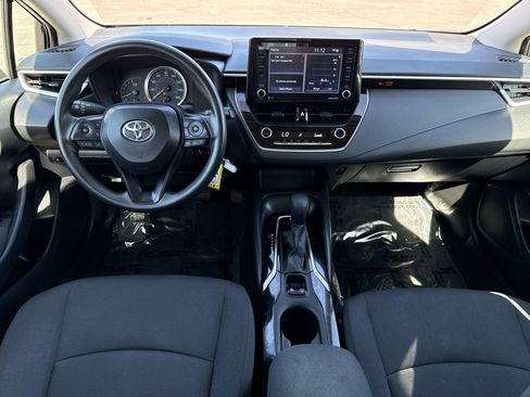 Used 2022 Toyota Corolla LE FWD image 15