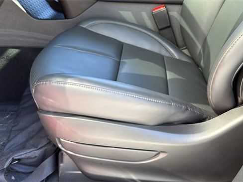 New 2025 Lincoln Aviator AWD image 18