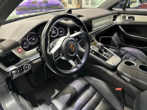 Used 2017 Porsche Panamera 4S AWD/4WD image 39