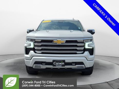 Used 2024 Chevrolet Silverado 1500 High Country w/ Technology Package image 5