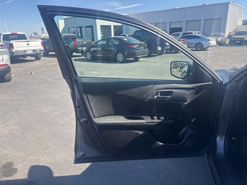 Used 2014 Honda Accord LX image 9