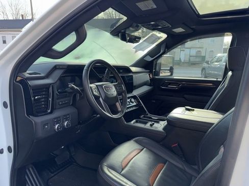 Used 2024 GMC Sierra 2500 AT4 w/ AT4 Premium Plus Package image 8