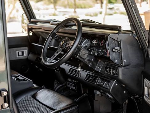 Used 1991 Land Rover Defender 110 image 68