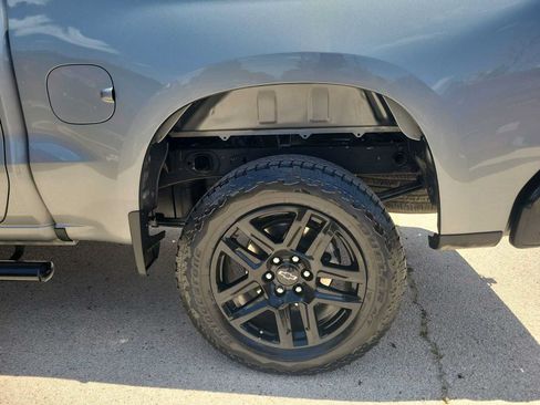 Used 2025 Chevrolet Silverado 1500 Custom Trail Boss w/ LPO, Dark Essentials Package AWD/4WD image 12