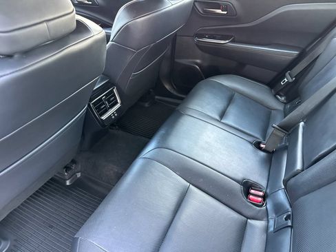 Used 2025 Toyota Crown Signia AWD/4WD image 12