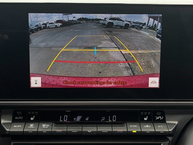Used 2025 Toyota Camry XSE FWD image 18