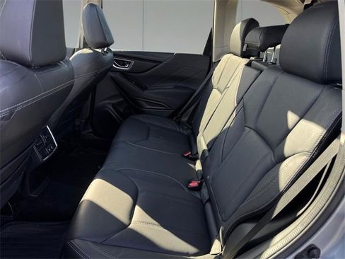 Used 2020 Subaru Forester Limited w/ Popular Package #3 image 9