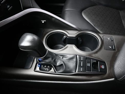 Used 2023 Toyota Camry XSE w/ Navigation Package image 24