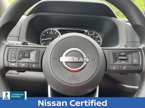 Certified 2025 Nissan Pathfinder S FWD image 10