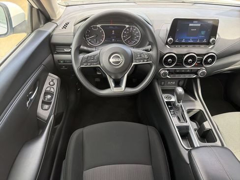 Used 2024 Nissan Sentra SV FWD image 21