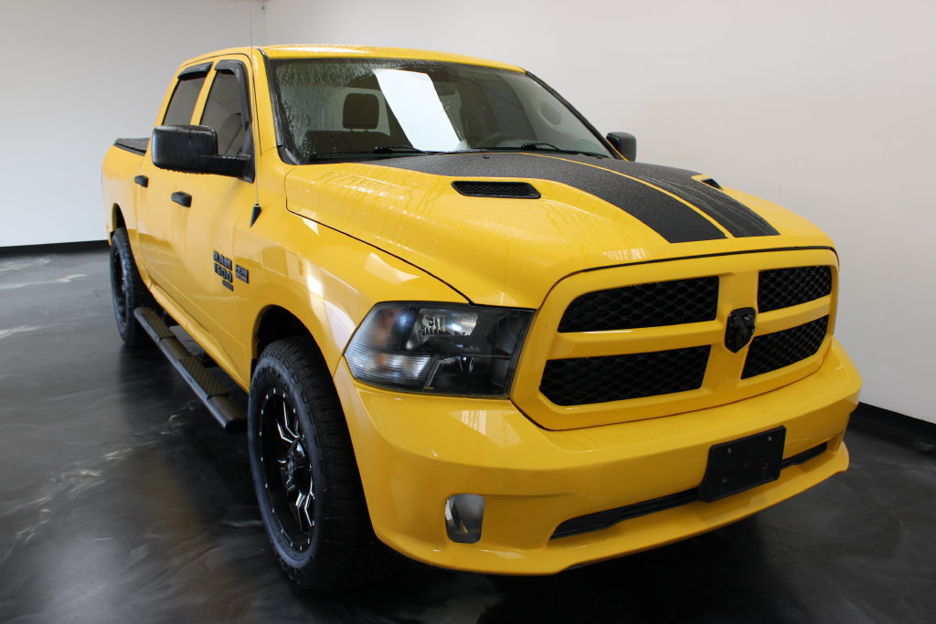 Used 2019 RAM 1500 Express w/ Wheel & Sound Group AWD/4WD image 26