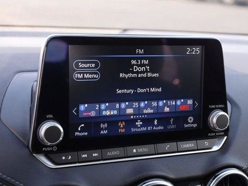 Used 2025 Nissan Sentra SV w/ All-Weather Package FWD image 16