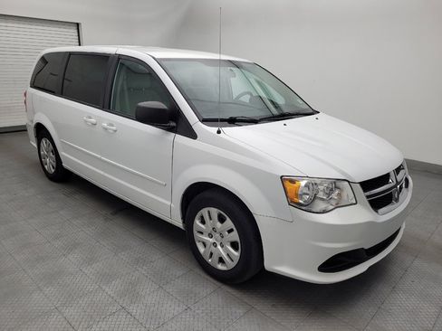 Used 2017 Dodge Grand Caravan SE FWD image 13