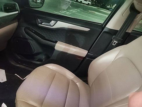 Used 2020 Ford Escape SEL FWD image 10