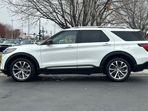 Certified 2025 Ford Explorer Platinum w/ Ultimate Package image 5