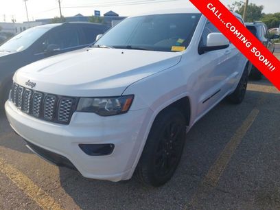Used 2019 Jeep Grand Cherokee Altitude