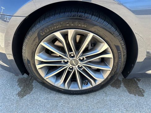 Used 2015 Hyundai Genesis 3.8 w/ Option Group 03 image 32