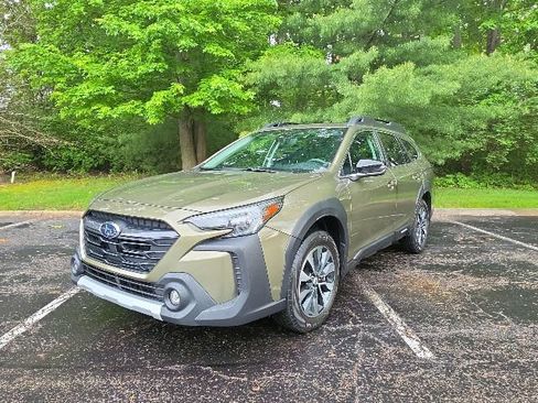 Certified 2023 Subaru Outback Limited AWD/4WD image 4