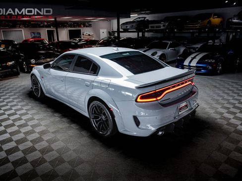 Used 2021 Dodge Charger Scat Pack RWD image 4