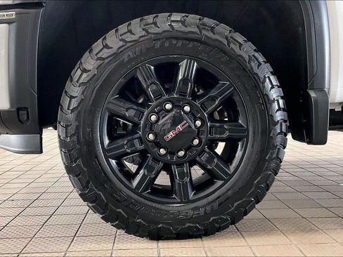 Used 2026 GMC Sierra 2500 AT4 w/ Technology Package AWD/4WD image 31