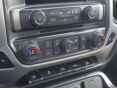 Used 2018 GMC Sierra 1500 SLE w/ SLE Value Package AWD/4WD image 17