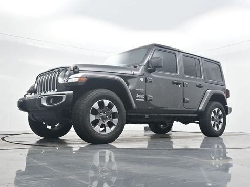 Used 2021 Jeep Wrangler Unlimited Sahara AWD/4WD image 25