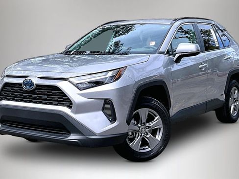 Used 2024 Toyota RAV4 XLE image 1