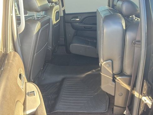 Used 2013 Chevrolet Silverado 2500 LTZ w/ LTZ Plus Package image 23