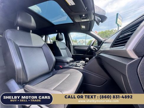 Used 2020 Volkswagen Atlas Cross Sport SE AWD/4WD image 15