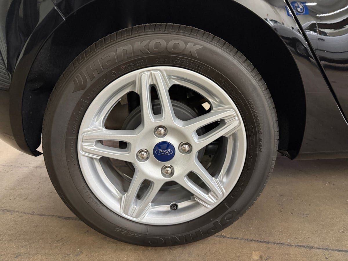 Used 2019 Ford Fiesta SE FWD image 23