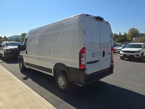 Used 2025 RAM ProMaster 2500 w/ Safety Group image 4