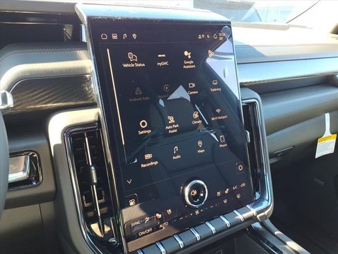 New 2026 GMC Yukon XL AT4 image 18