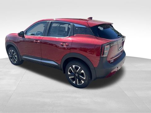 Certified 2025 Nissan Kicks SV AWD/4WD image 3