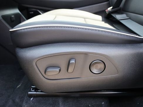 New 2026 Buick Enclave Preferred w/ Power Package AWD/4WD image 40