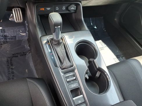 Used 2025 Honda Civic Sport image 15