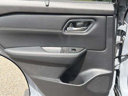 New 2026 Nissan Rogue Platinum w/ Platinum Premium Package AWD/4WD image 22